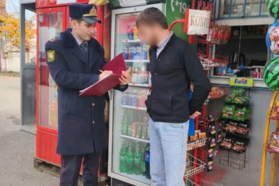 Lənkəranda yetkinlik yaşına çatmayanları zərərli vərdişə sövq edənlər cəzalandırıldı