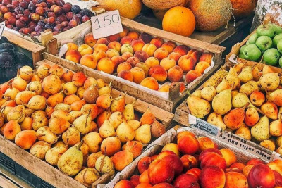 Astaranın Pensər kəndində çayın sahilində yerləşən bazar - VİDEO