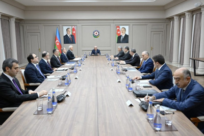 Təyyarə qəzası ilə bağlı yaradılmış Dövlət Komissiyasının iclası keçirilib, müvafiq tapşırıqlar verilib