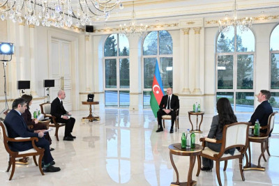 Prezident: “Azərbaycanın D-8-ə qəbul edilməsi ölkəmizin nüfuzunu bir daha göstərir”