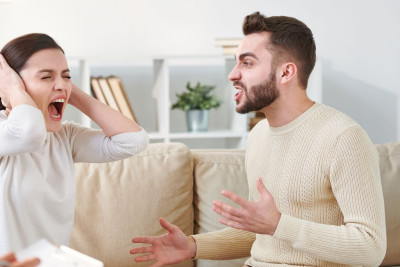 Kişilər boşandıqları qadından niyə əl çəkmir?