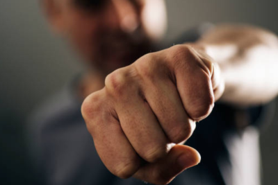 Yardımlıda dava: Atlar qaçdı, sahibi döyüldü