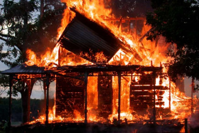 Astarada yanğın: İki uşaq həlak olub - VİDEO