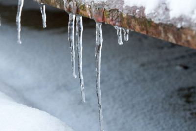 Dağlıq və dağətəyi rayonlara qar yağır