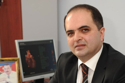 Rəşad Mahmudov: “Bəzi özəl klinikalar keyfiyyətsiz tibbi xidmətlər təqdim edir”