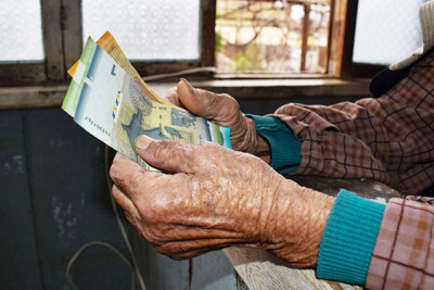 Əmək pensiyaları ilə bağlı dəyişiklik edildi – Baş nazirdən qərar