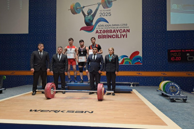 İdmançılarımız ağırlıqqaldırma üzrə ölkə birinciliyində uğur qazanıblar