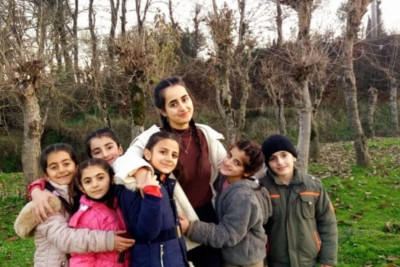 Jididən Dəmirçiyə: Kəndə sevgi gətirən müəllim - VİDEO