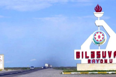 Biləsuvarda məktəb direktoru və sabiq müavini arasında qalmaqal – Dövlət Agentliyi məhkəməyə verildi