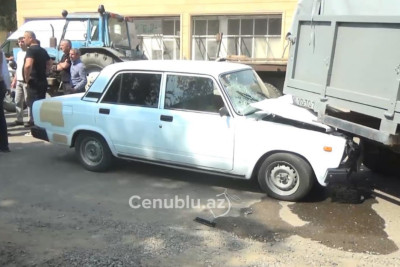Cəlilabadda zəncirvari qəza: 4 maşın toqquşub - FOTO