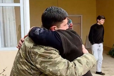 Əsgərlərlə görüşə qadağa QOYULDU