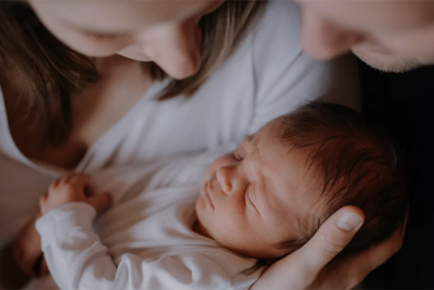 Azərbaycanda 737 uşaq övladlığa verilib