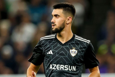 Türk məşqçi Toral Bayramovu komandasında görmək istəyir