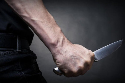 Yeniyetmə anasını qətlə yetirdi – Məhkəmə hökmü çıxarıldı