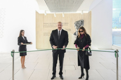 Prezident İlham Əliyev və birinci xanım Mehriban Əliyeva Zəfər muzeyinin açılışında iştirak ediblər