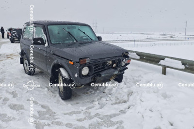 Cənubda qar nəqliyyatın hərəkətini çətinləşdirib