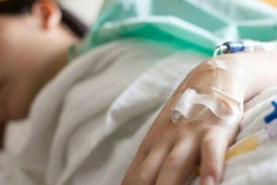 Sabirabadda bir ailənin 4 üzvü qidadan zəhərlənib, 11 yaşlı uşaq ölüb