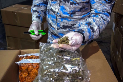 "Qarışıq meyvə qurusu" yükündə 112 kq-dan artıq narkotik vasitə aşkarlanıb