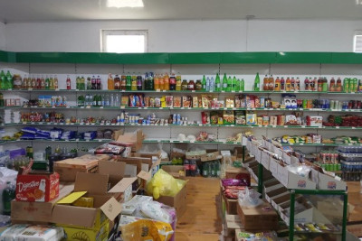 Neftçalada marketdə yararsız məhsullar aşkarlanıb