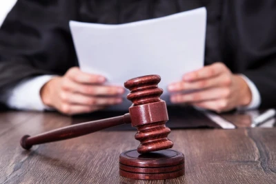 15 yaşlı qızla "TikTok"da başlayan əlaqə: Cəlilabadda səs-küylü məhkəmə işi