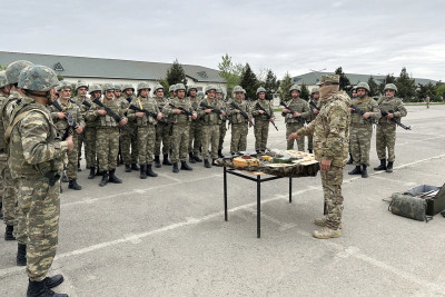 Hərbi xidmətdən yayınanları bu CƏZALAR GÖZLƏYİR