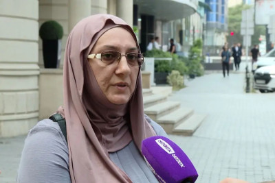 Komada olan pasiyent niyə dövlət xəstəxanasına köçürülmür? - Ana DANIŞDI