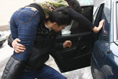 Sabirabadda 17 yaşlı oğlan 14 yaşlı qızı qaçırıb